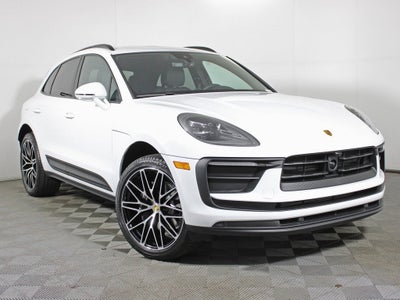2026 Porsche Macan Base