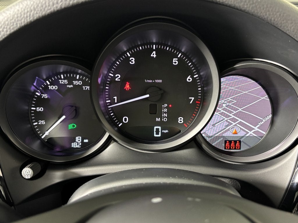 2026 Porsche Macan Base