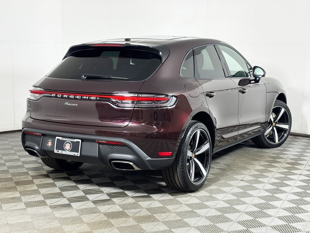 2026 Porsche Macan Base