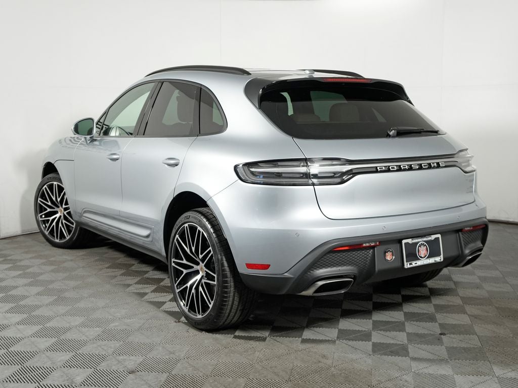 2026 Porsche Macan Base