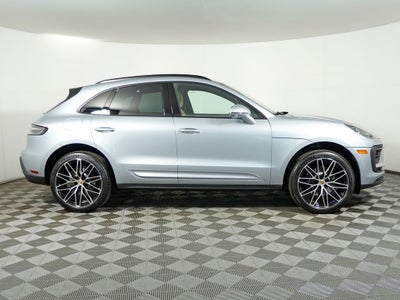 2026 Porsche Macan Base