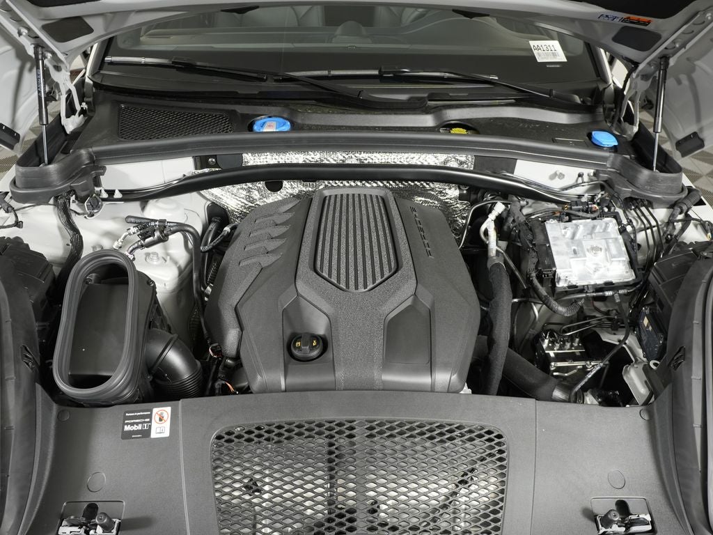 2026 Porsche Macan T