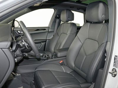 2026 Porsche Macan T
