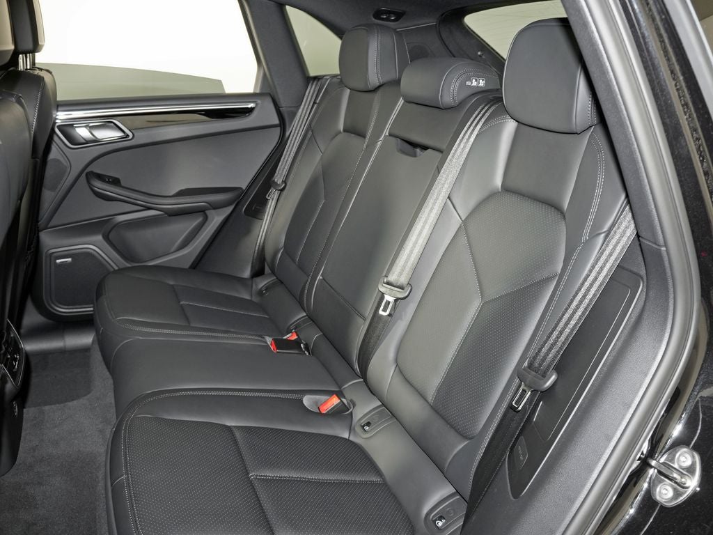 2026 Porsche Macan T