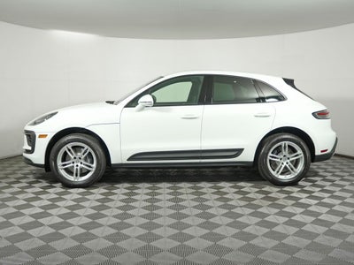 2026 Porsche Macan Base