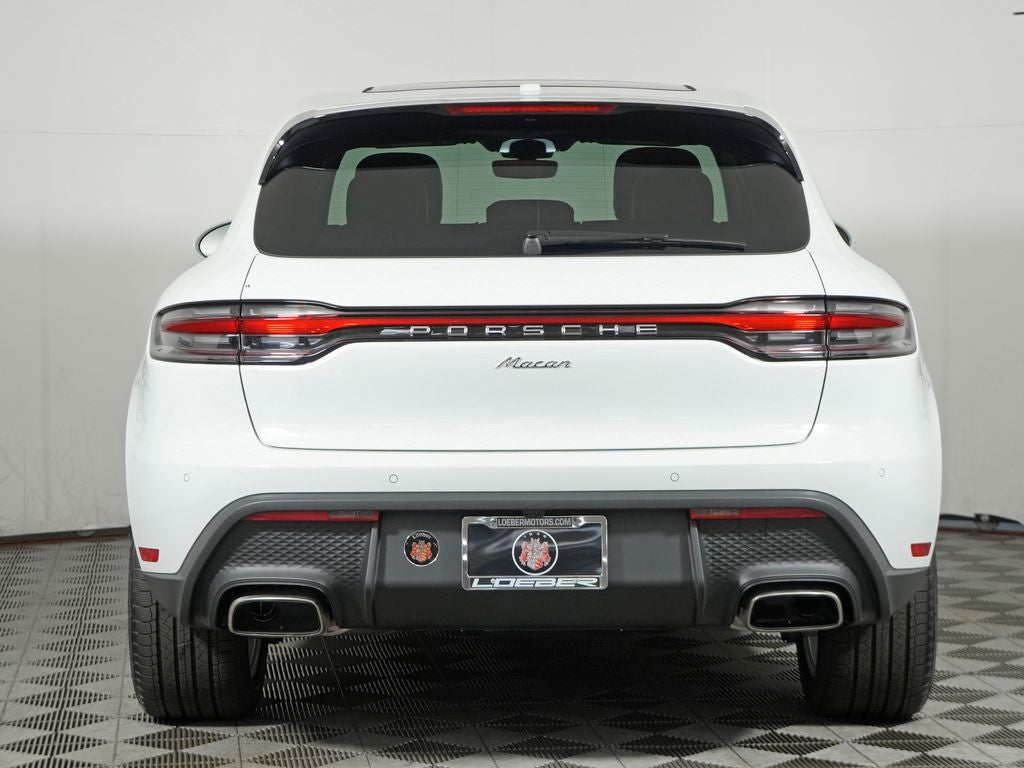 2026 Porsche Macan Base