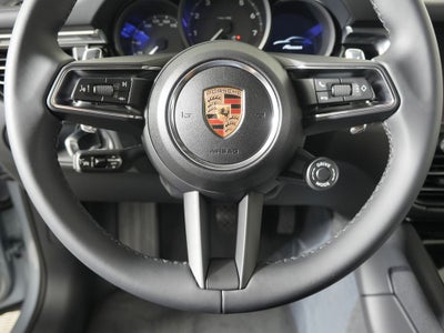 2026 Porsche Macan Base