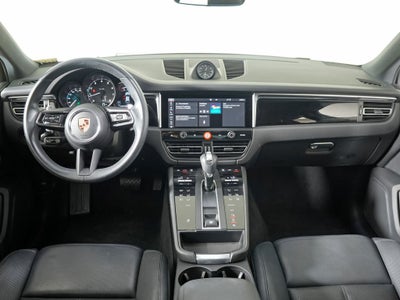 2023 Porsche Macan Base