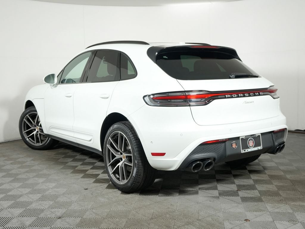 2023 Porsche Macan Base