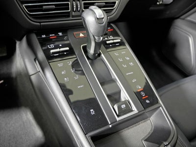 2023 Porsche Macan Base