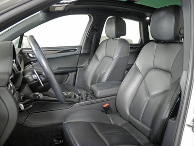 2023 Porsche Macan Base