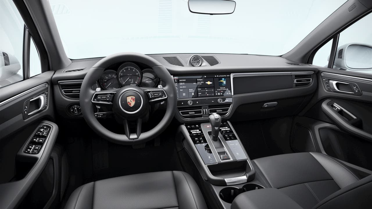 2023 Porsche Macan Base