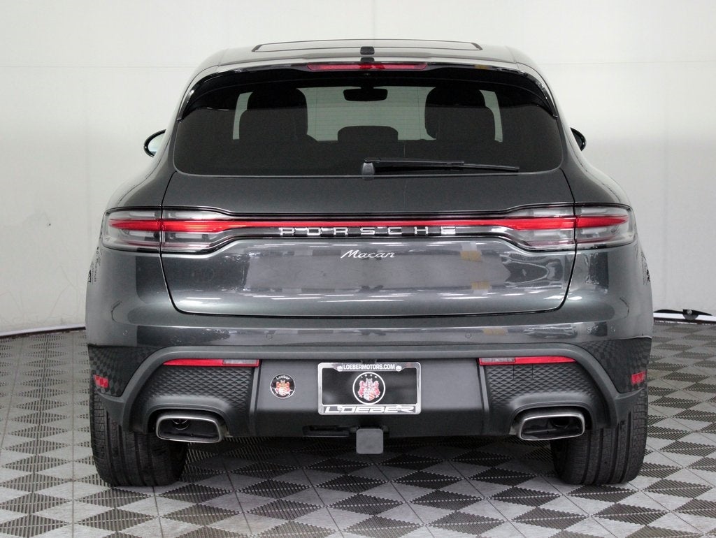 2025 Porsche Macan Base