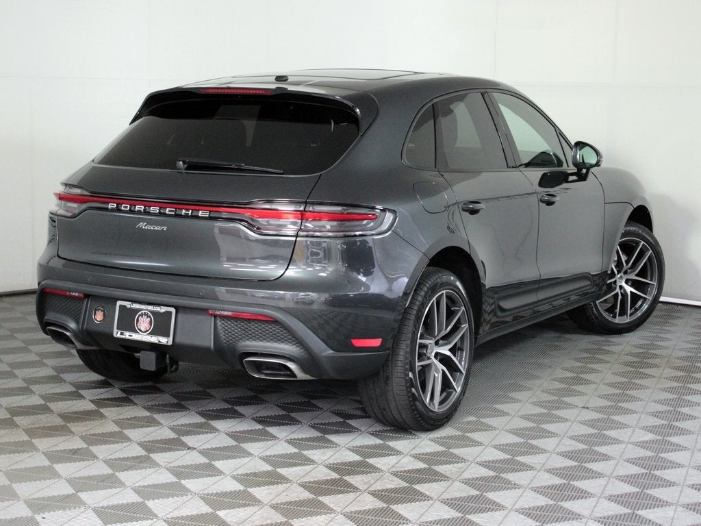 2025 Porsche Macan Base