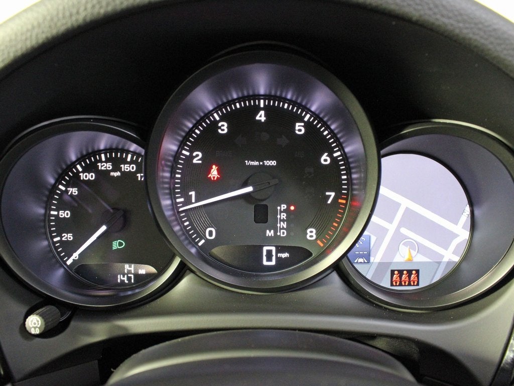 2025 Porsche Macan Base