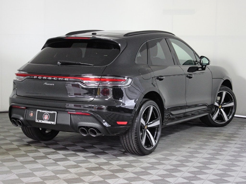 2025 Porsche Macan Base