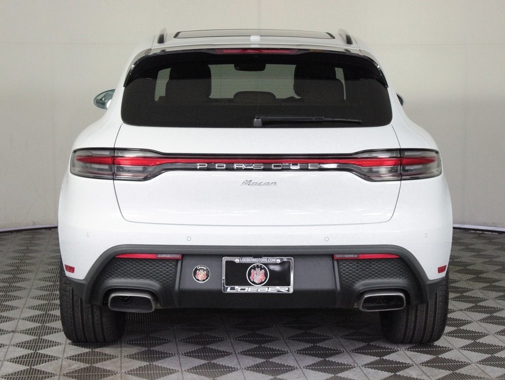 2025 Porsche Macan Base