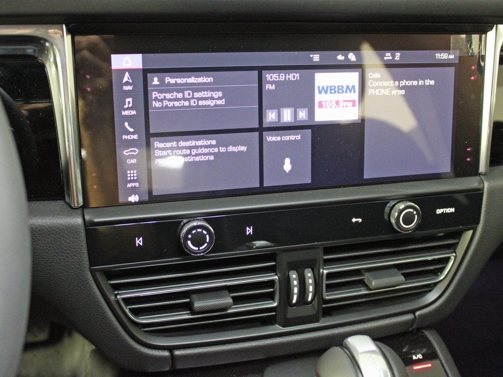 2025 Porsche Macan Base