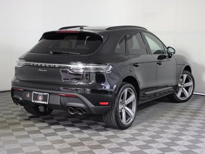 2025 Porsche Macan Base