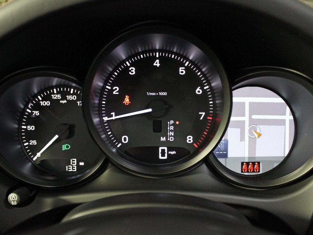 2025 Porsche Macan Base