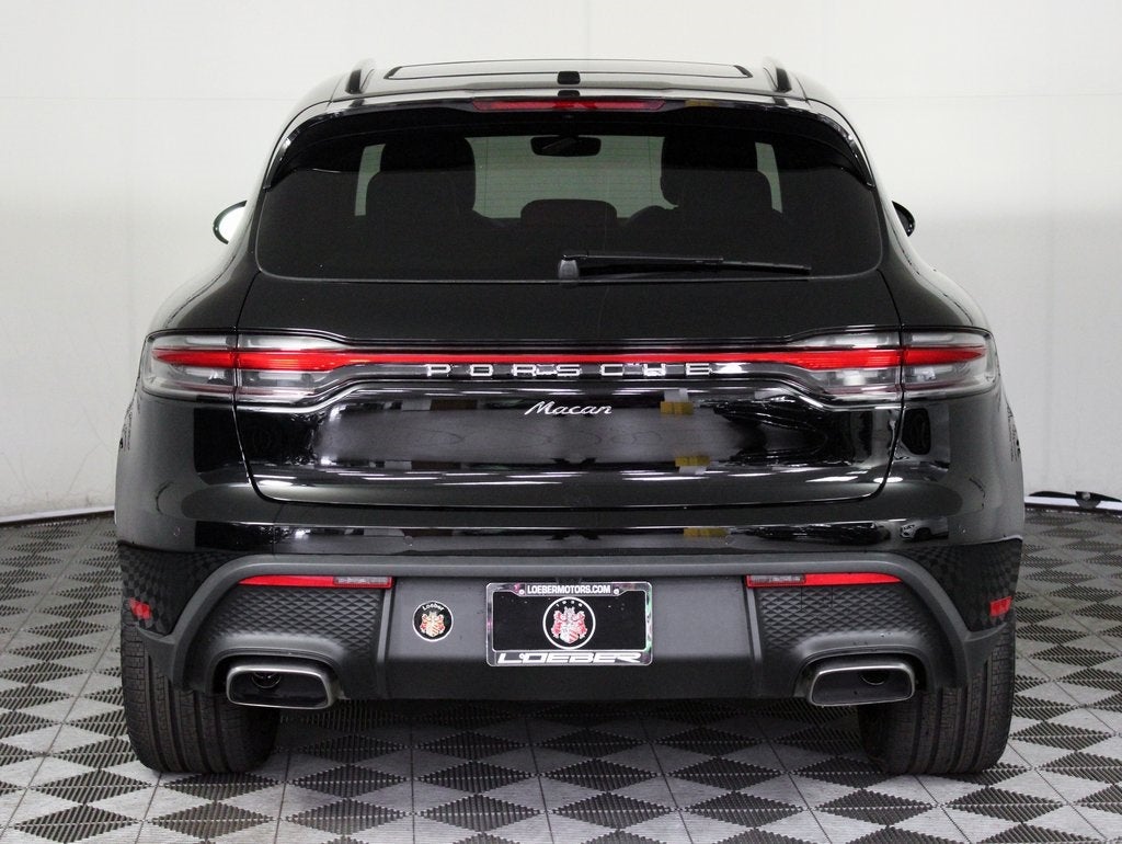 2025 Porsche Macan Base