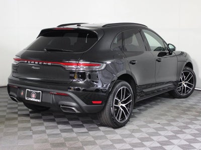 2025 Porsche Macan Base