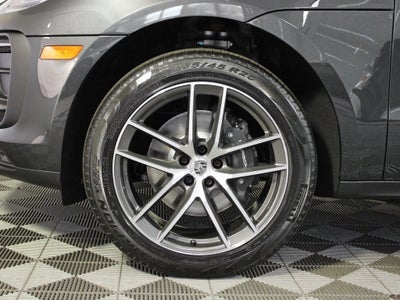 2026 Porsche Macan Base