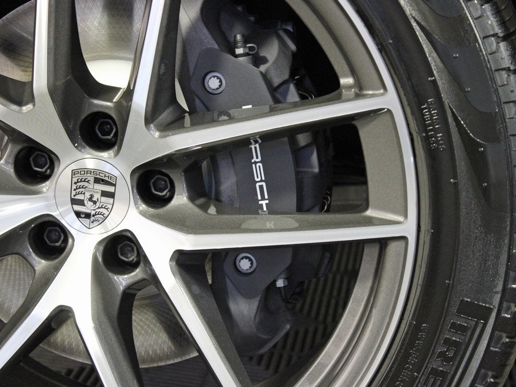 2026 Porsche Macan Base