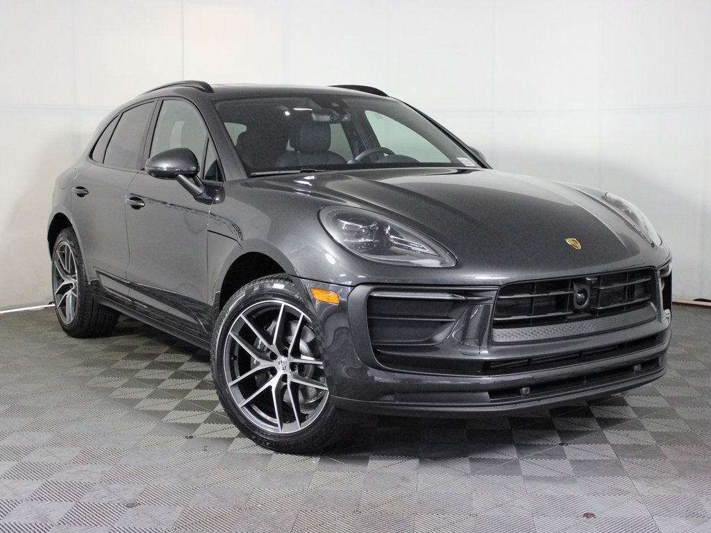 2026 Porsche Macan Base