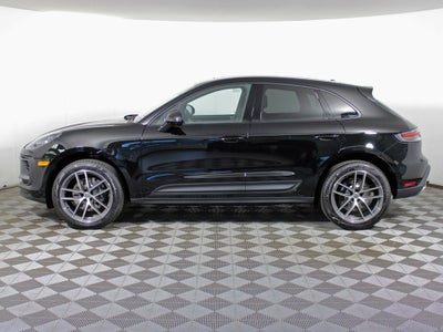 2026 Porsche Macan Base