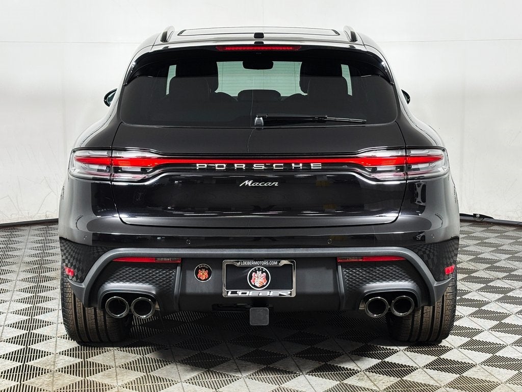 2026 Porsche Macan Base