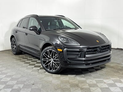2026 Porsche Macan Base