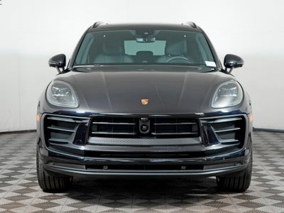 2026 Porsche Macan Base
