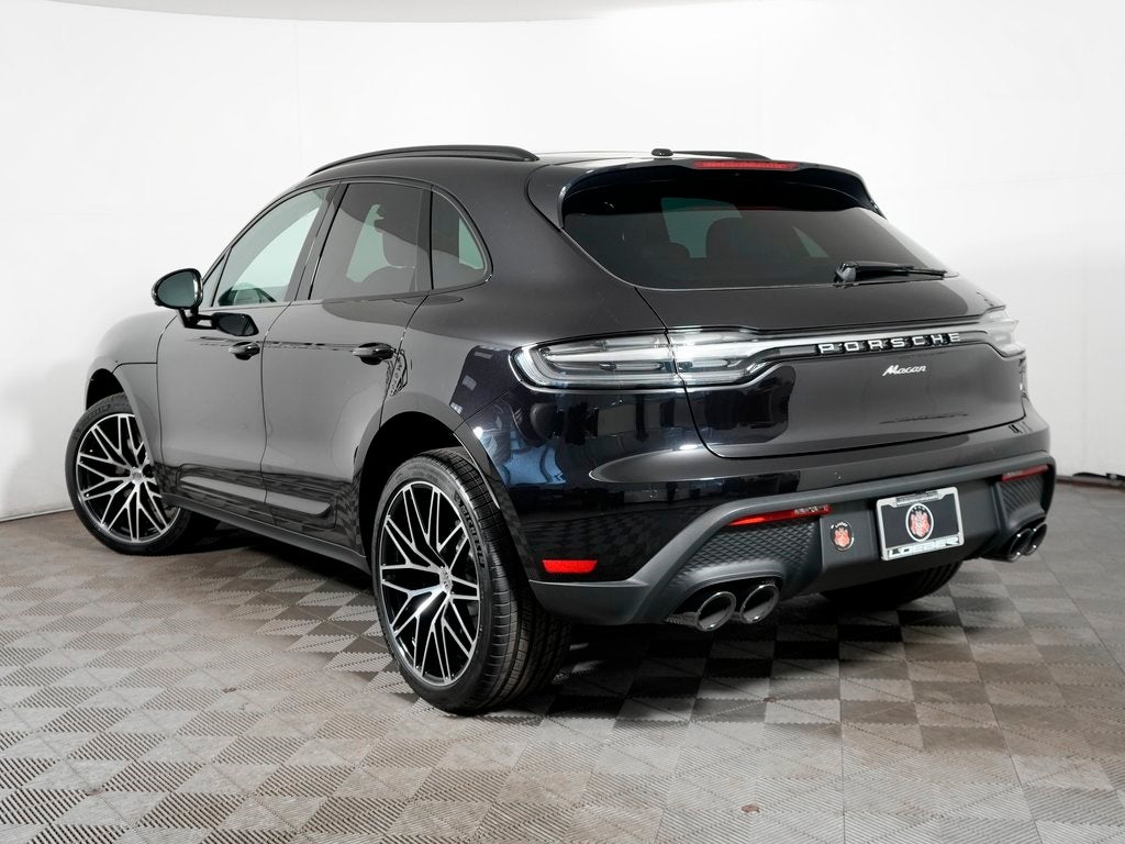 2026 Porsche Macan Base