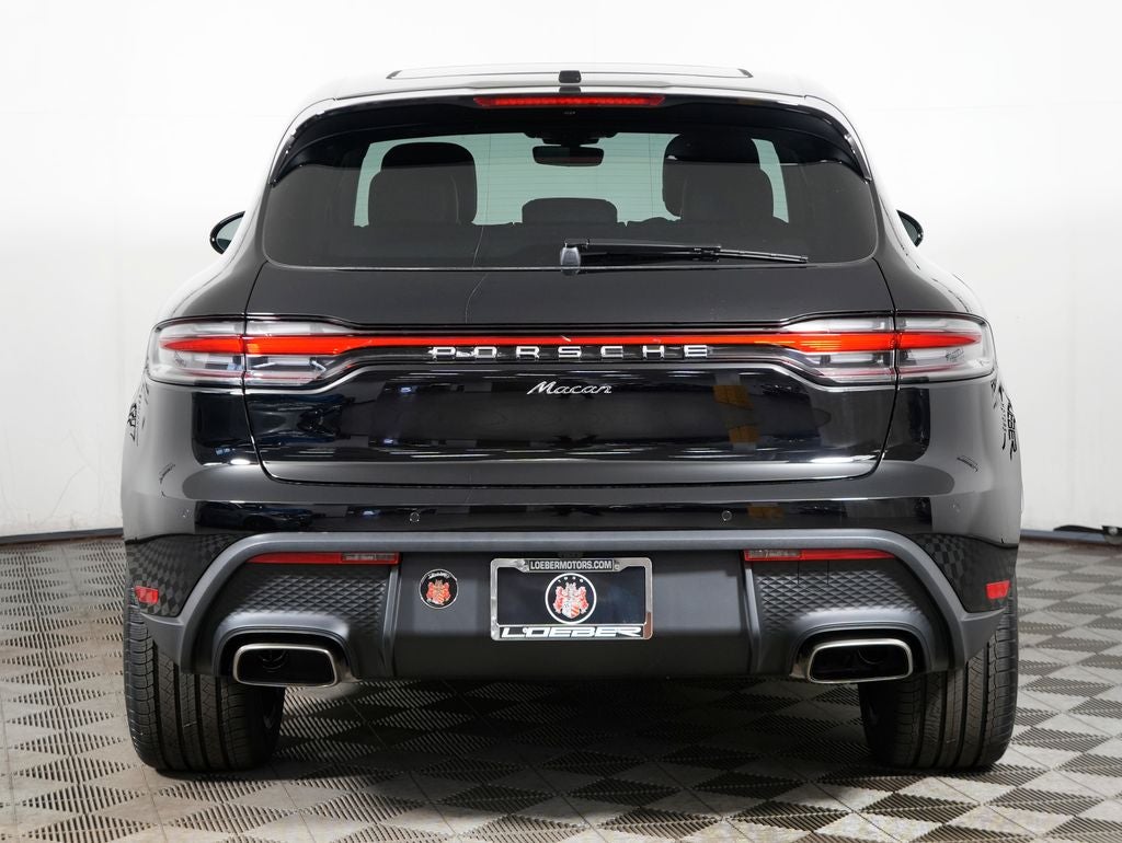 2026 Porsche Macan Base