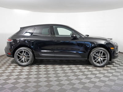 2026 Porsche Macan Base