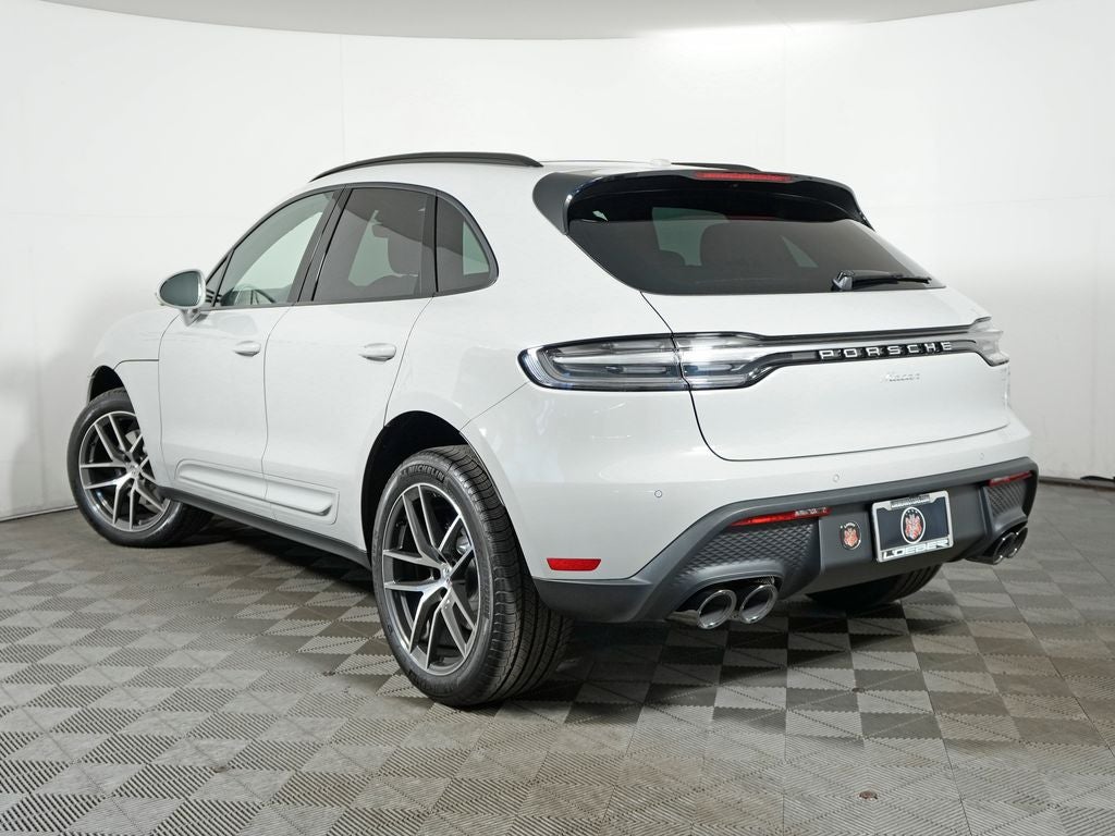 2026 Porsche Macan Base