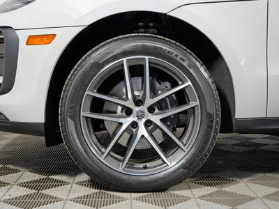 2026 Porsche Macan Base