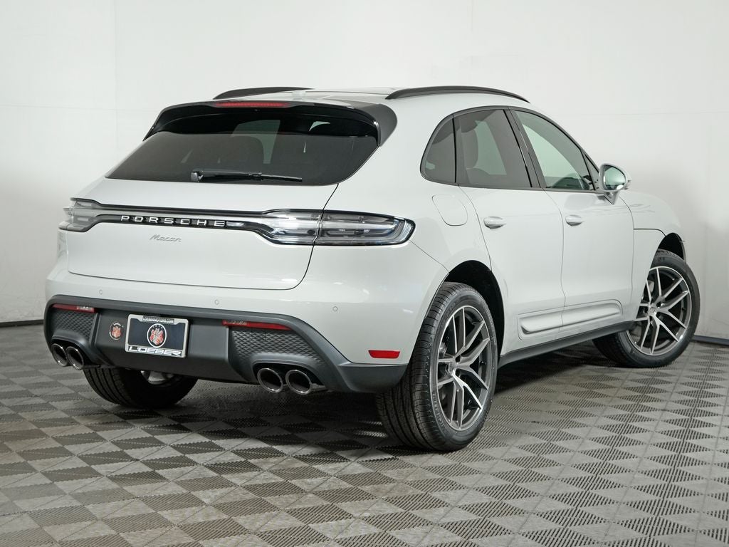 2026 Porsche Macan Base