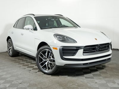 2026 Porsche Macan Base