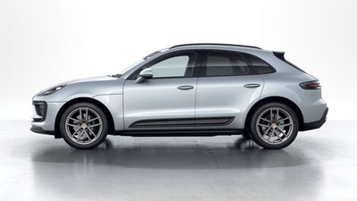 2023 Porsche Macan Base