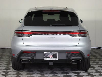 2025 Porsche Macan Base
