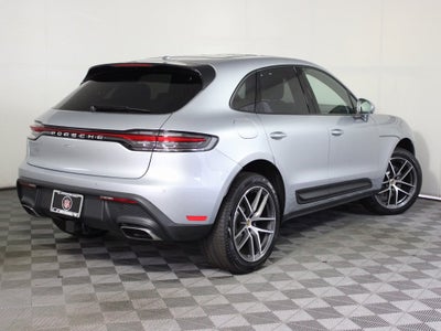 2025 Porsche Macan Base