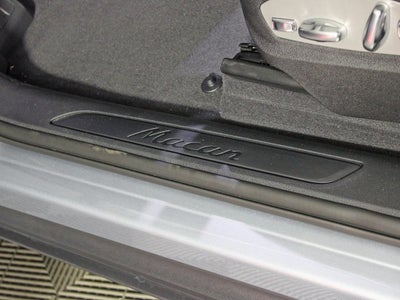 2025 Porsche Macan Base