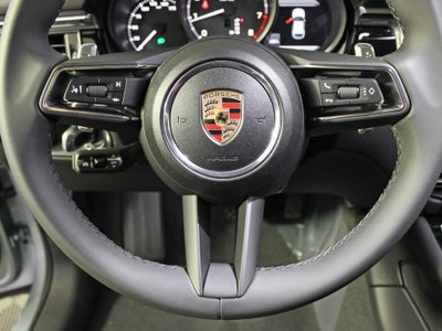 2025 Porsche Macan Base