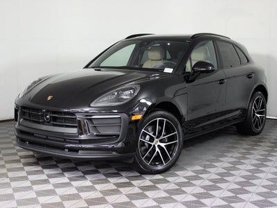 2025 Porsche Macan Base