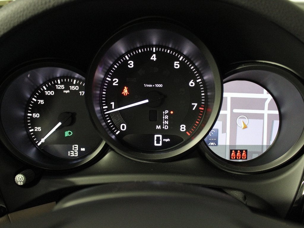 2025 Porsche Macan Base