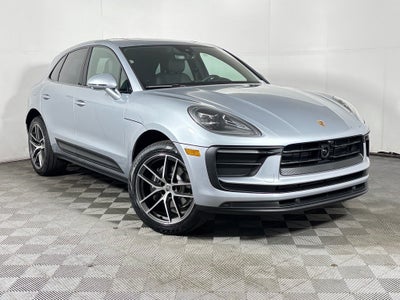 2026 Porsche Macan Base