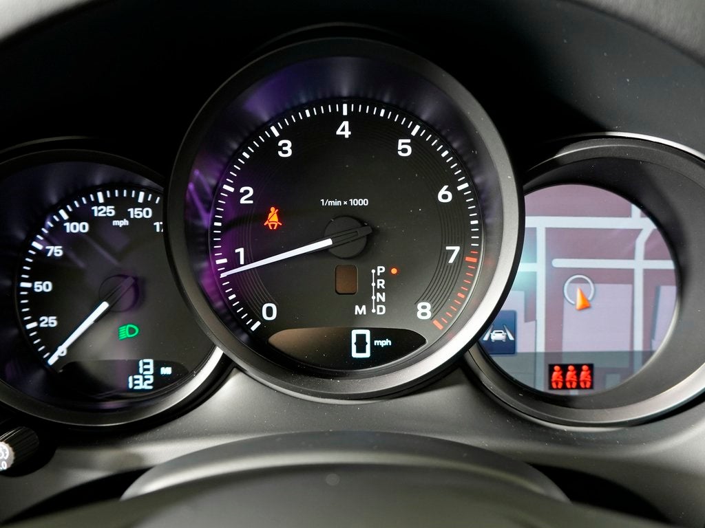 2026 Porsche Macan Base