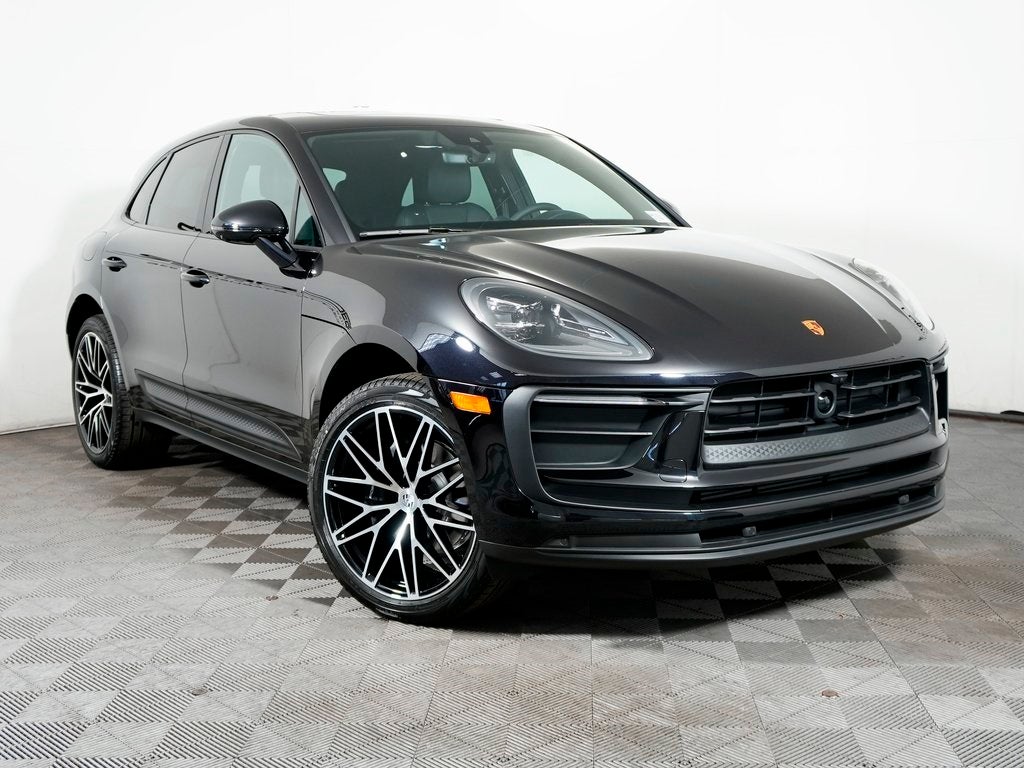 2026 Porsche Macan Base